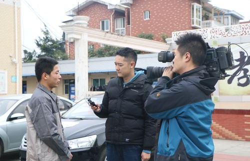 上海的6个公共租赁住房项目提供了13000多个住房单元，以解决人才住房问题。